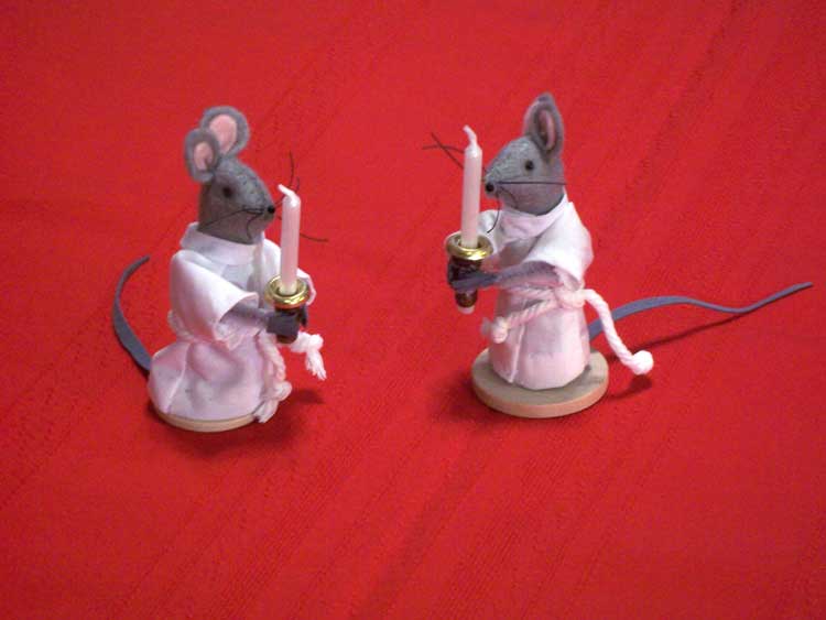 Acolyte Mice